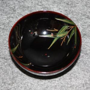 輪島塗 ぐい飲み 丸大形 -源氏蛍の蒔絵仕上げ- [内外黒タメ色]