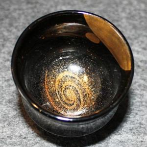 輪島塗 ぐい飲み ひょうたん形 -銀河の蒔絵仕上げ- [内外黒色] 梨地、螺鈿・切り金入り