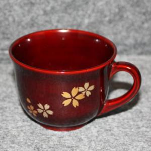 輪島塗 ティーカップ -桜散らしの蒔絵仕上げ- [内外面とも朱タメ色]