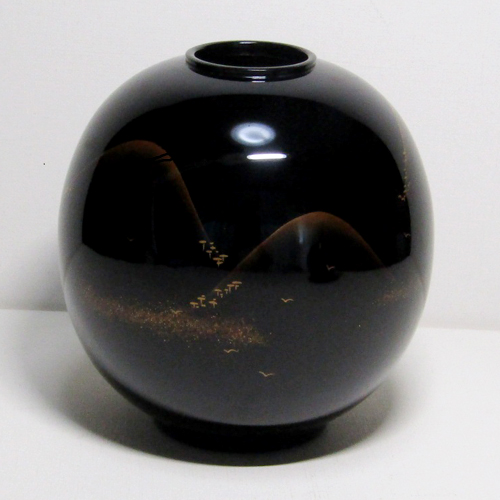 輪島塗 球形、花器(一輪挿し)(大) -遠山の蒔絵仕上げ- [黒色]  梨地