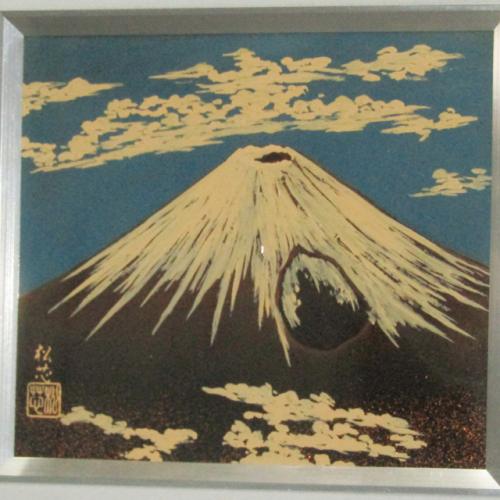 輪島塗 漆額 (パネル) -飛行機から見た富士山の蒔絵仕上げ- [黒色] アルミ枠、梨地